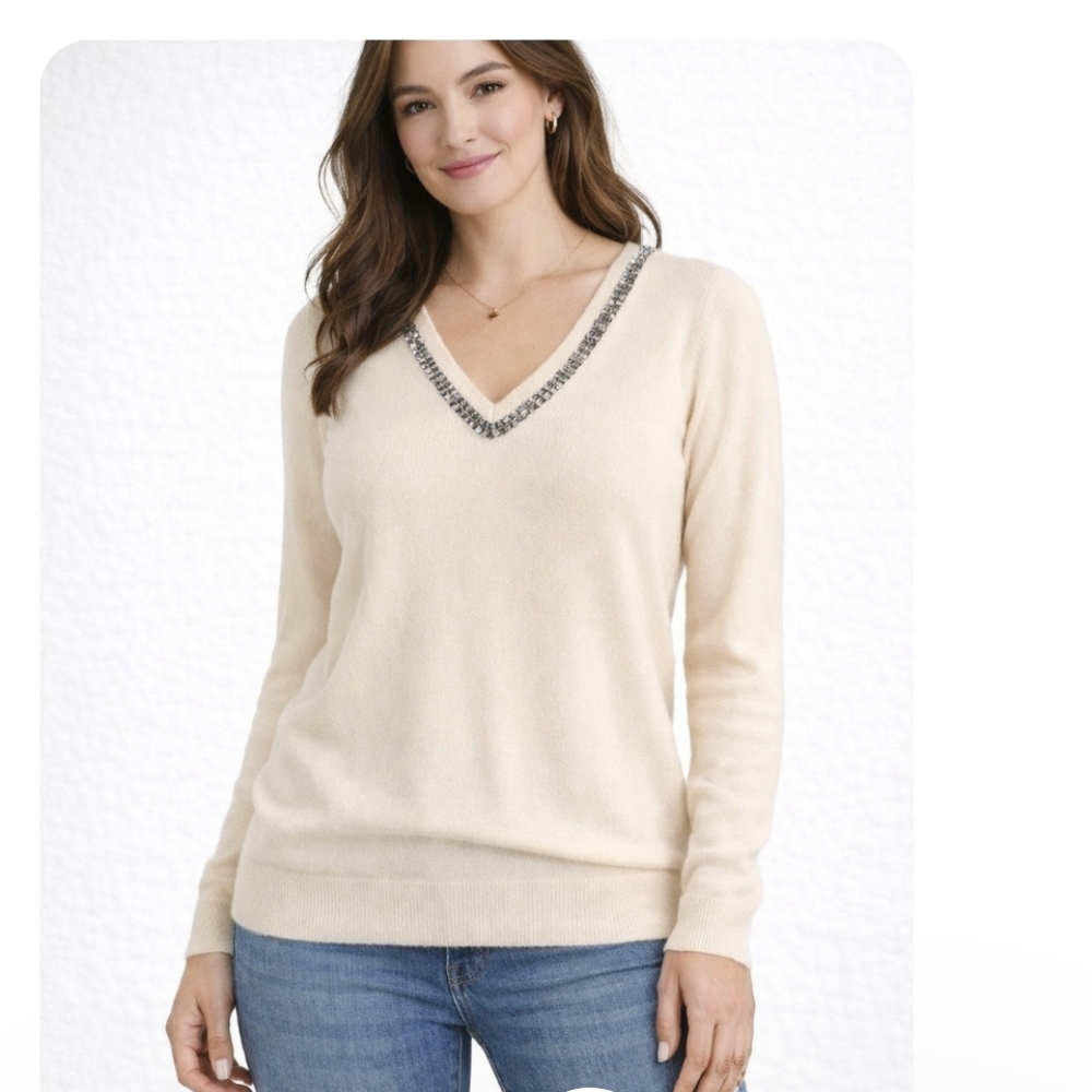 Equipment Cream Cashmere Wool Blend V-Neck Sweater Sequin Detail Luxe Knit M